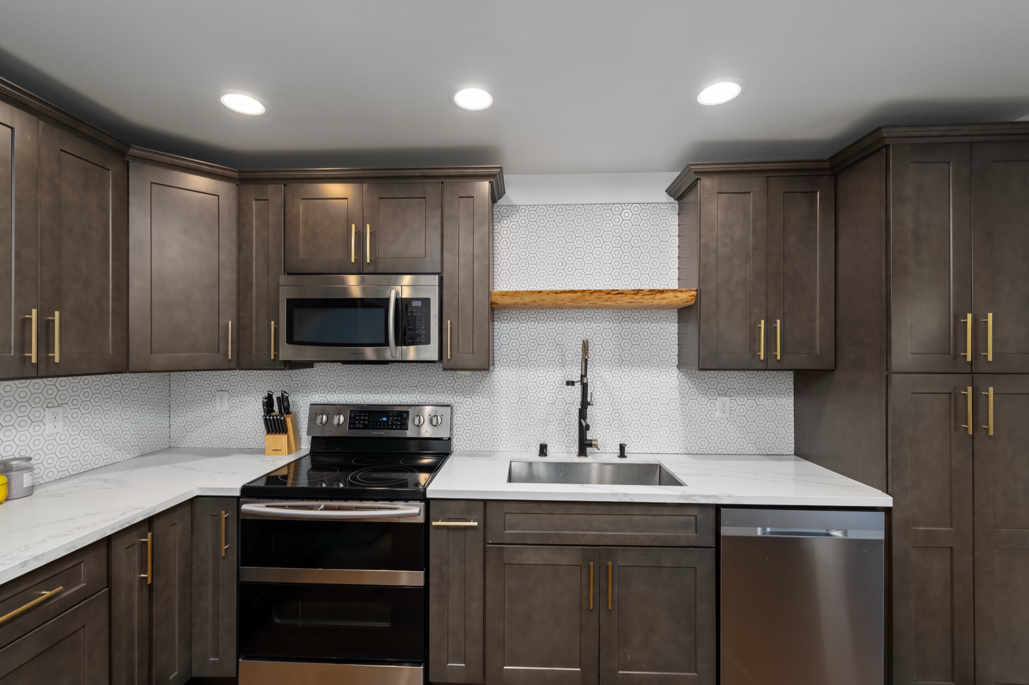 Copper Crest estate — gallery image 06